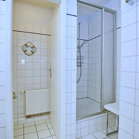 Papillon 04-6 Apartment *